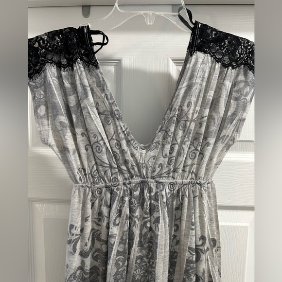 Women’s Mind Code top size small - Picture 2 of 5